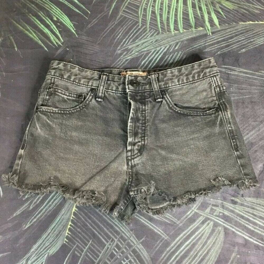 Free People Dark Washed Distress Black Denim Cut Off Frayed Hem Short W 25